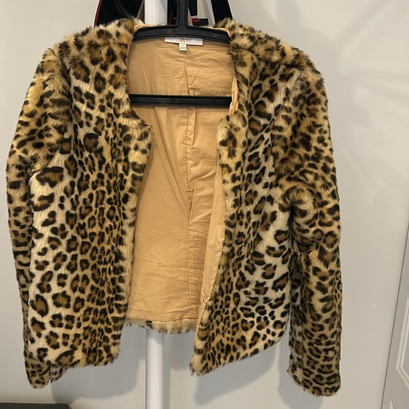 Faux fur jacket - Picture 7 of 7